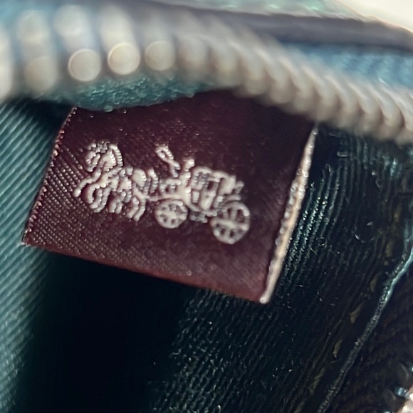 Coach Embossed Pebble Leather Horse & Carriage Corner Zip Wristlet - Picture 6 of 10